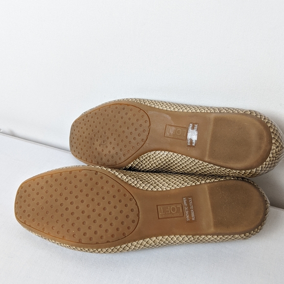 Ann Taylor LOFT tan snake skin flats shoes size 7 - Picture 5 of 7